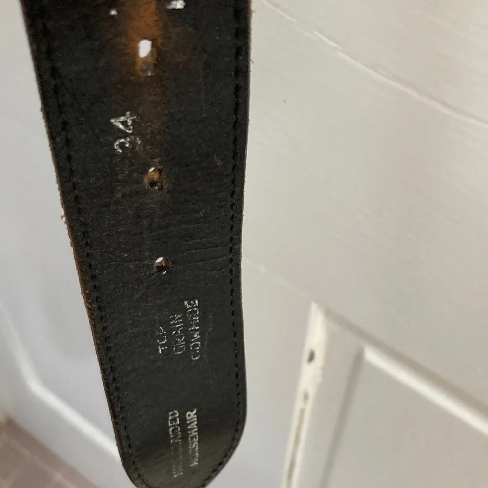 Vintage Pony hair Black and Tan Leather Belt - Picture 6 of 10